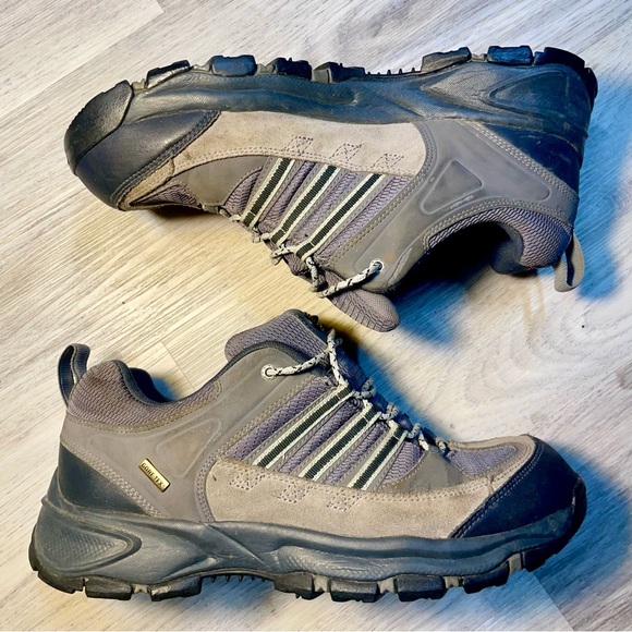 Adidas Terrex GoreTex Tan Hiking shoes men’s size 8.5 women’s size 10 gorpcore - Picture 2 of 6